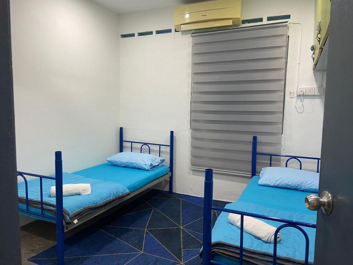 Hs Homestay Cenderawasih Kuantan Town Экстерьер фото