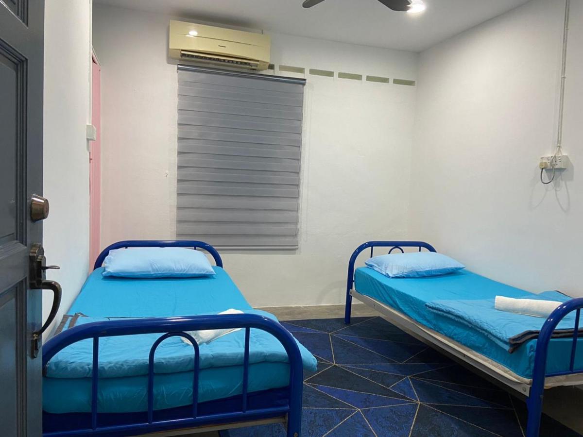 Hs Homestay Cenderawasih Kuantan Town Экстерьер фото
