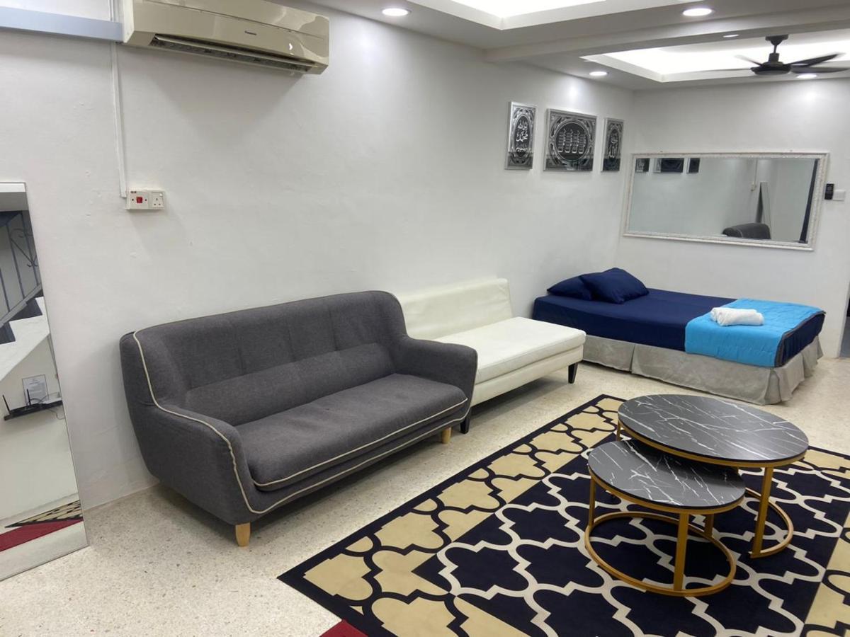 Hs Homestay Cenderawasih Kuantan Town Экстерьер фото